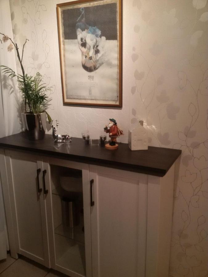 Haus Bergrose Apartment Busenborn ภายนอก รูปภาพ